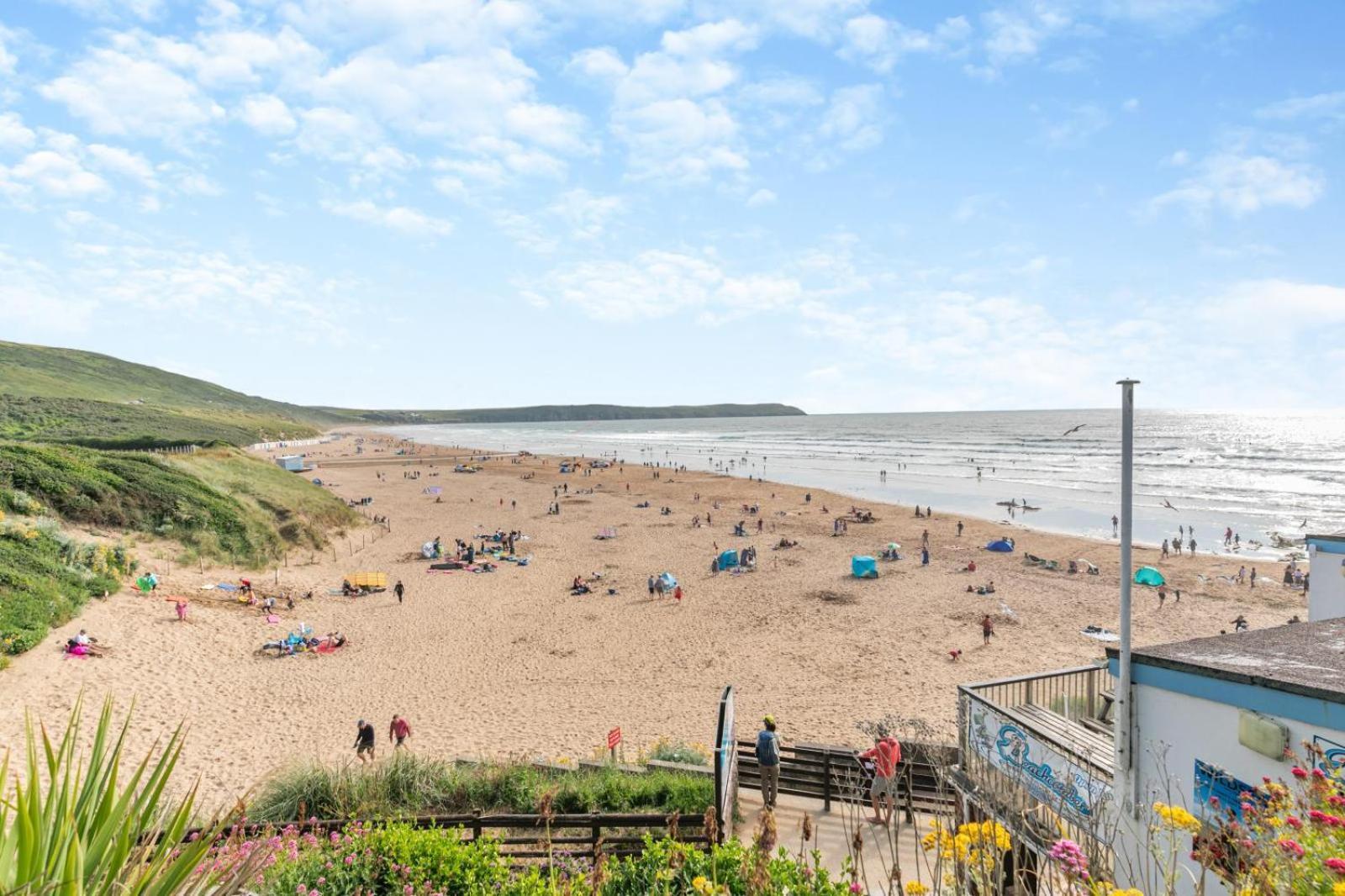2 Middlecombe - Luxury Apartment At Byron Woolacombe, Only 4 Minute Walk To Woolacombe Beach! Luaran gambar